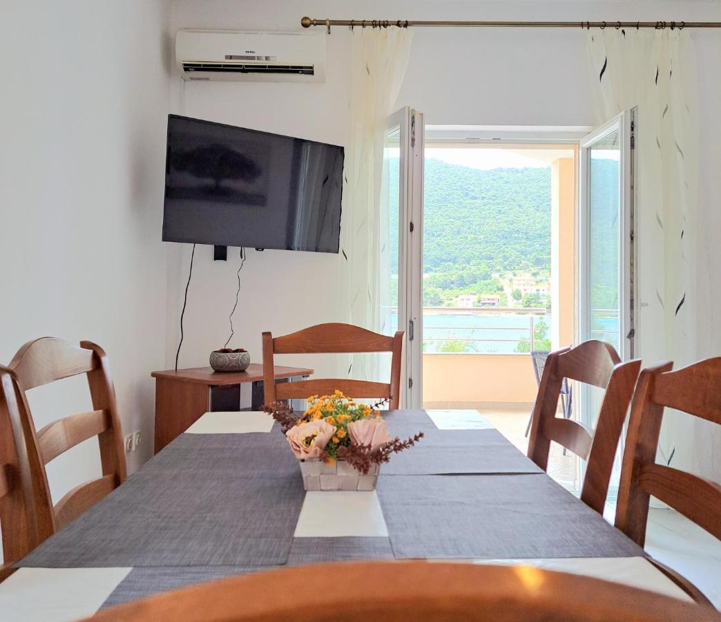 Open Sea Apartmani Grebastica Exterior photo