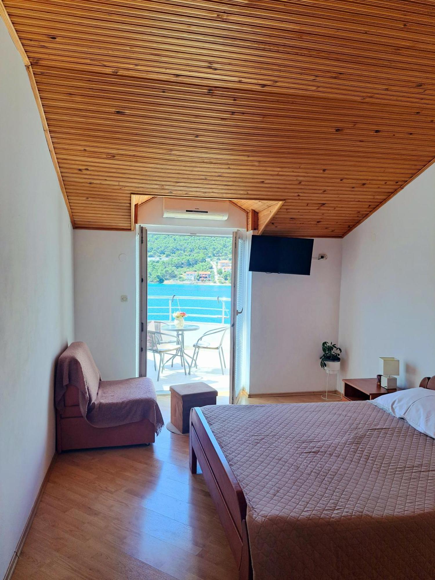 Open Sea Apartmani Grebastica Room photo